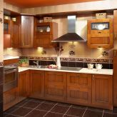 Об этом не рассказывают в магазинах: фартук из кафеля на кухню и его особенности